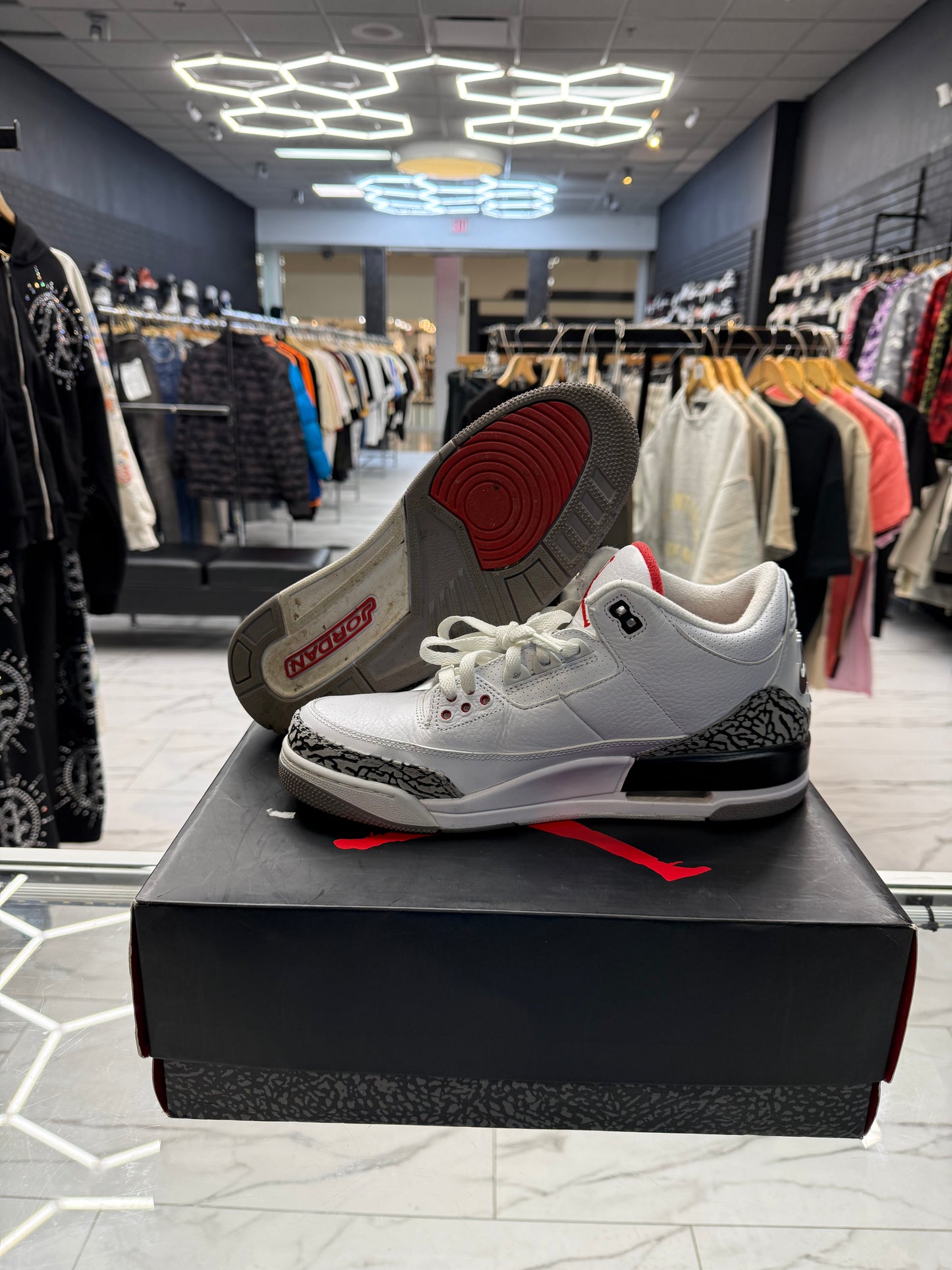 Jordan 3 ‘White Cement’ USED W BOX