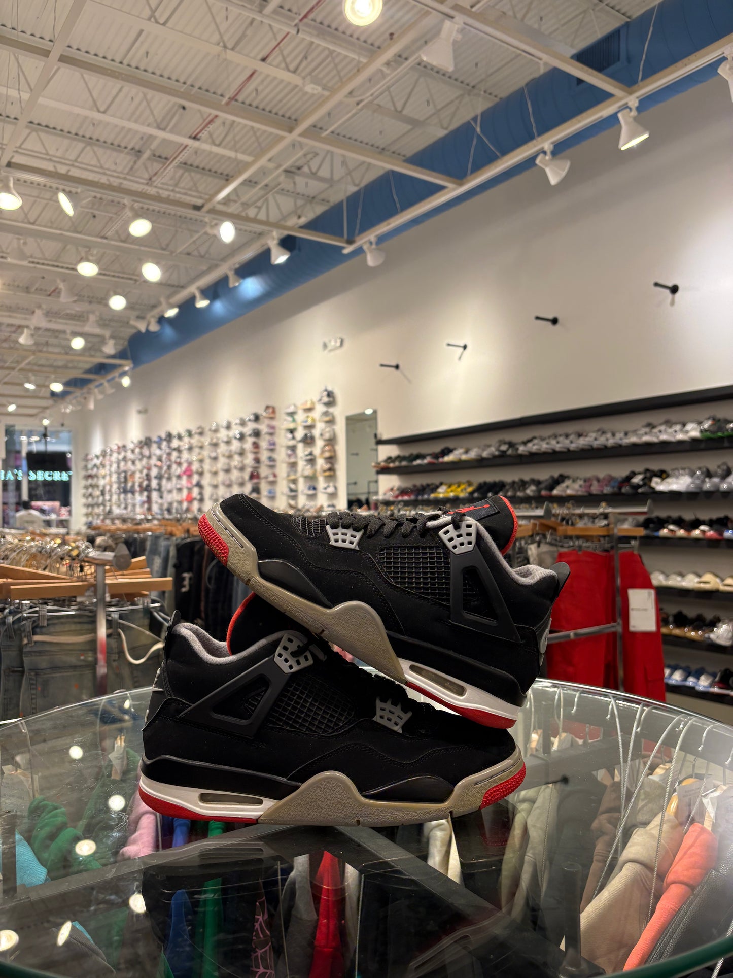 Air Jordan 4 Retro OG “Bred” Used With No Box