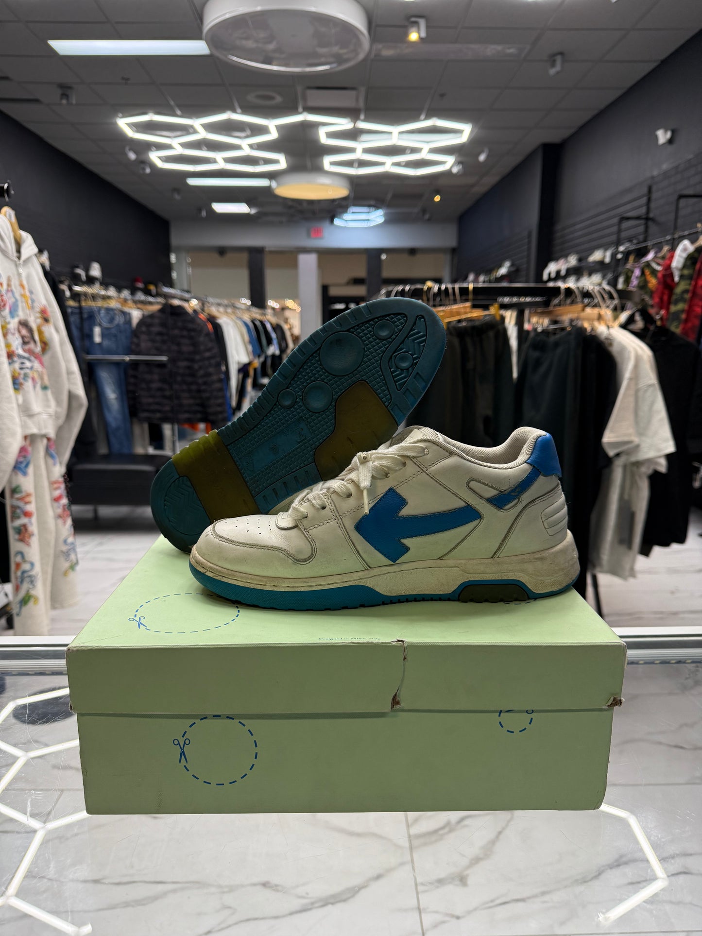 Off-White ‘Out Of Office’ Used W Box