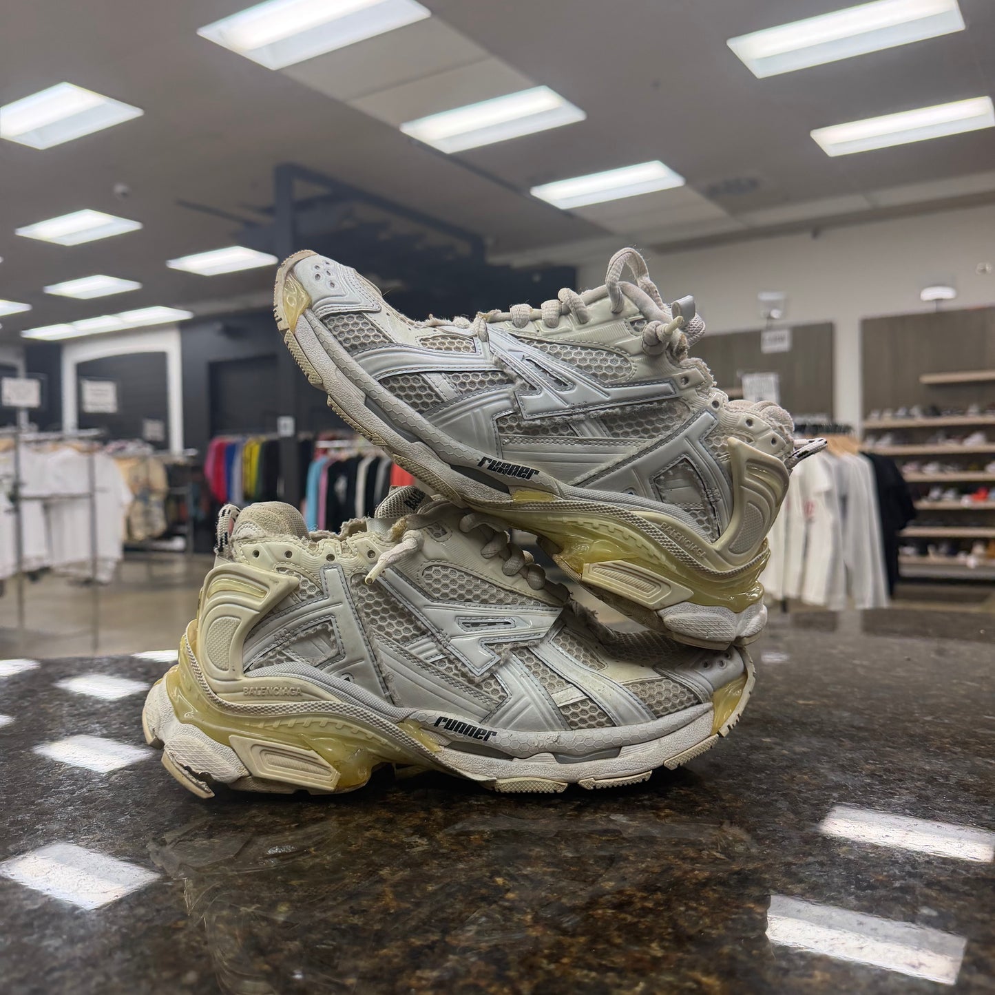 Balenciaga white Runners used no box