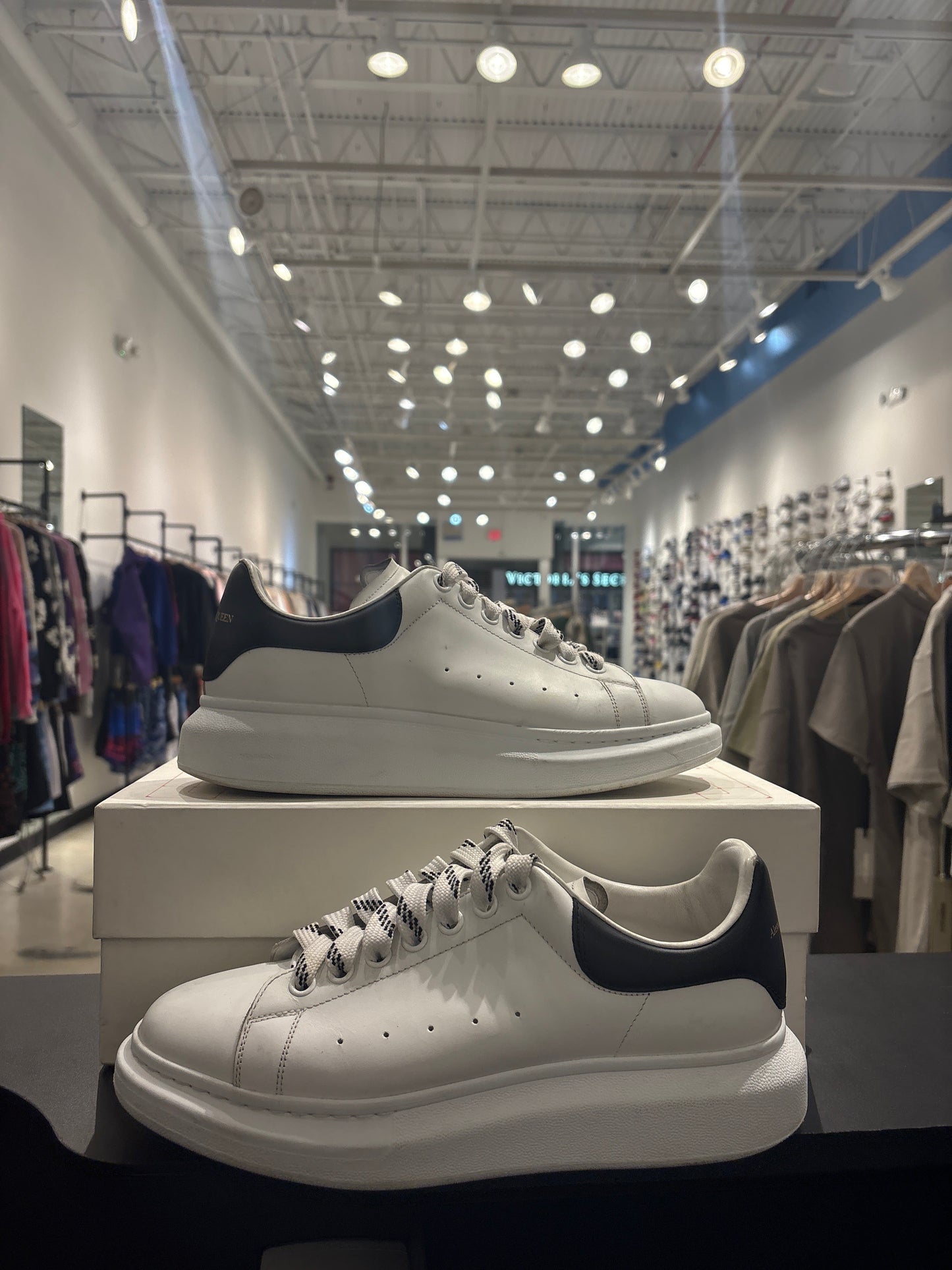 Alexander McQueen Larry Oversized low-top sneakers in white leather Used with Box