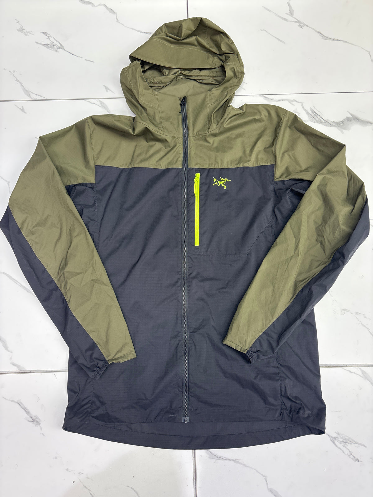Arc’teryx Green/Grey Windbreaker