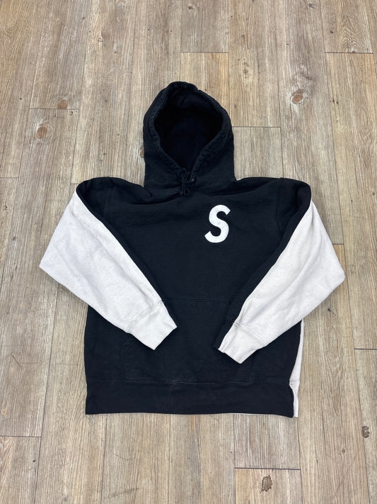 Supreme Black/White Hoodie USED