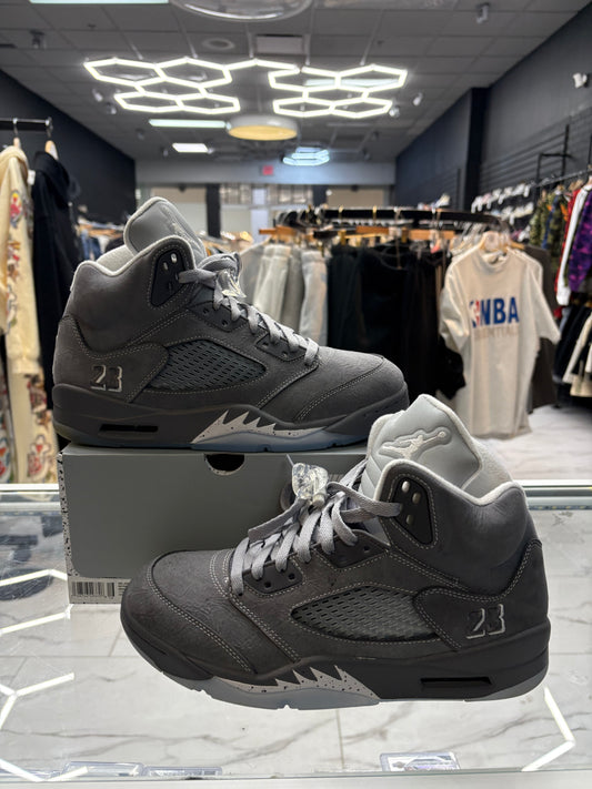 USED Jordan 5 Retro Wolf Grey