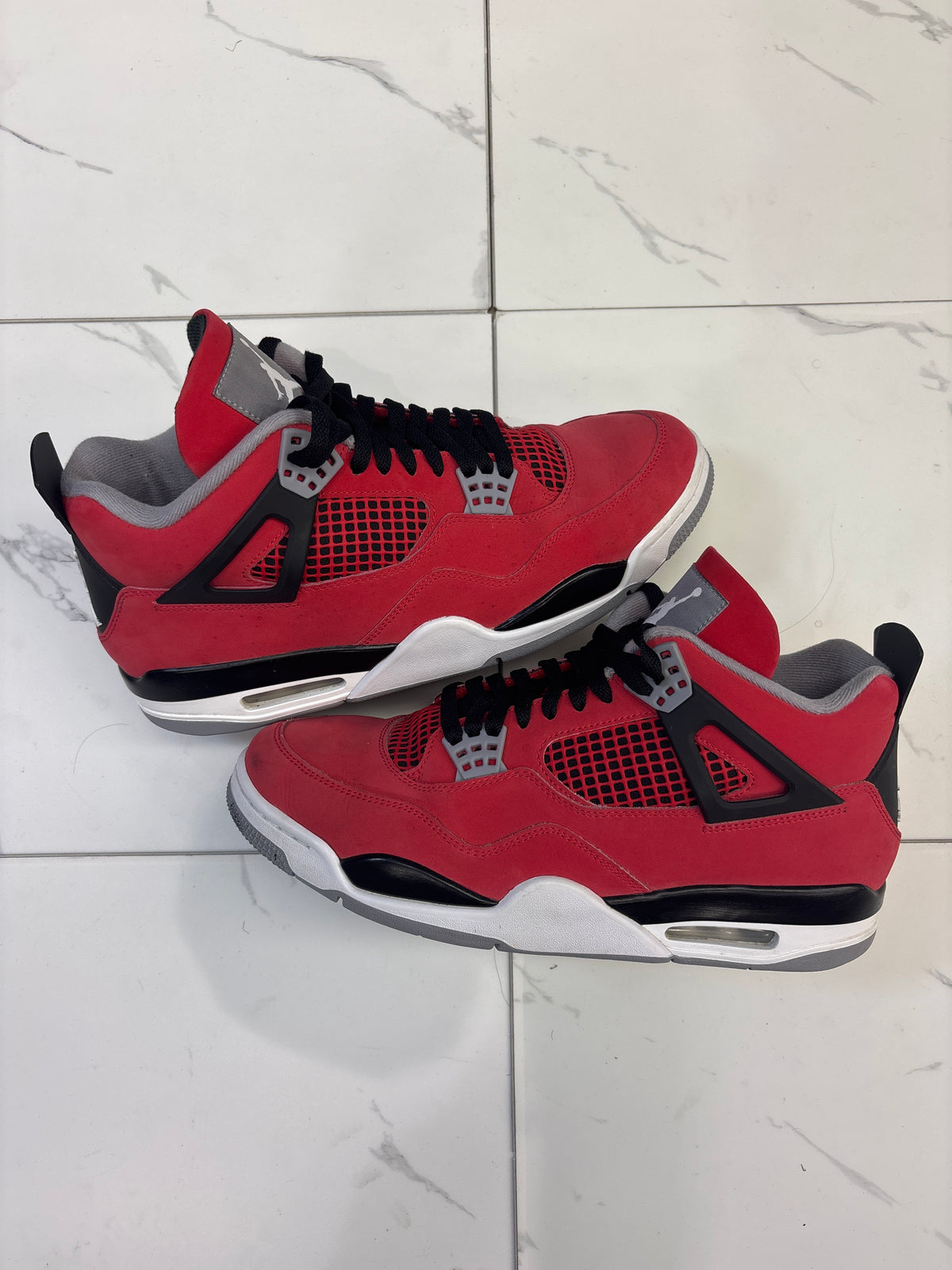 Jordan 4 Red Toro USED NO BOX