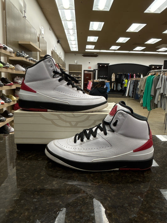 JORDAN 2 CHICAGO PRE-OWNED