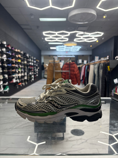 Saucony ‘ProGrid Omni 9’ USED W BOX