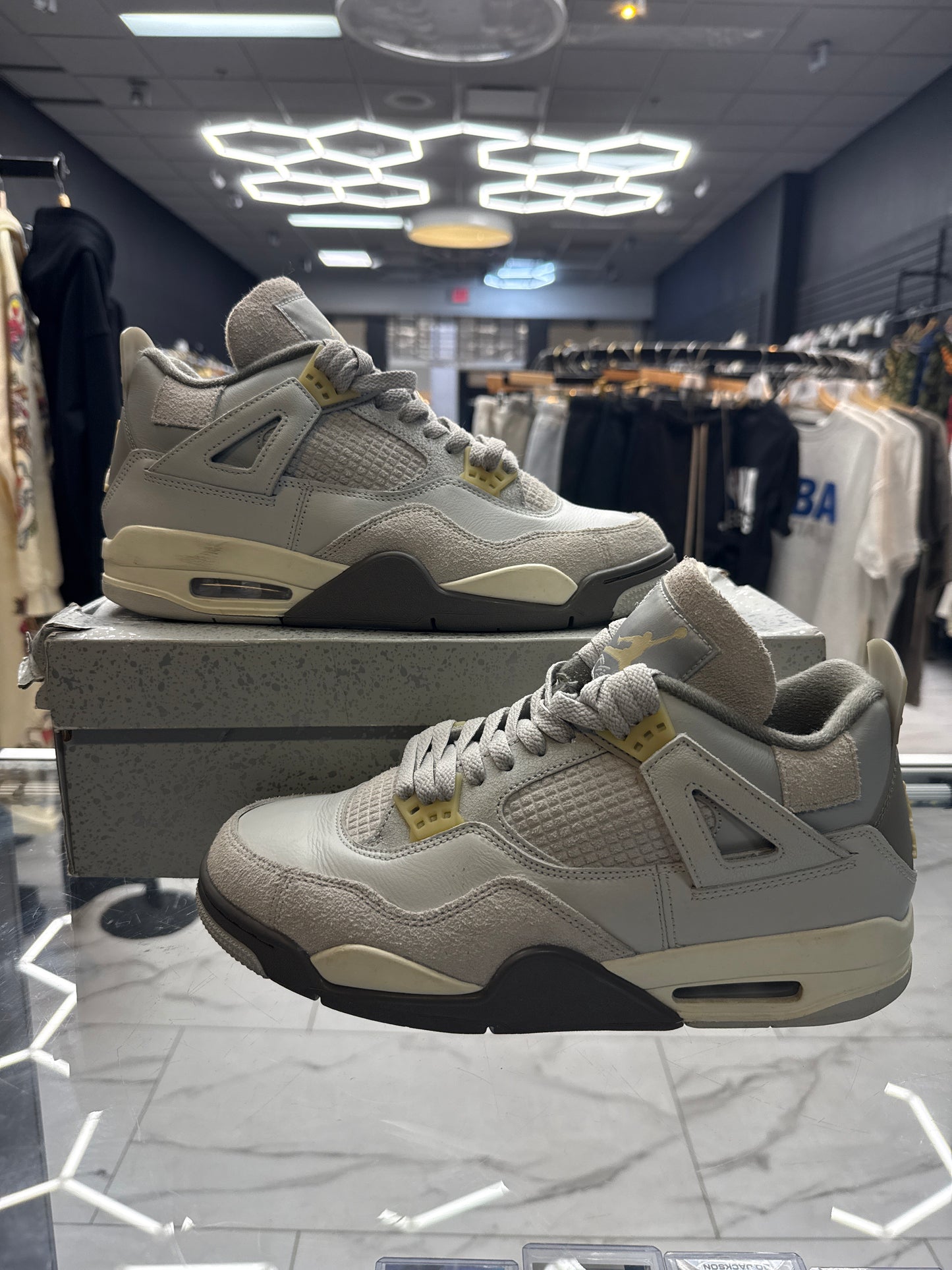 Jordan 4 Craft Photon Dust USED W BOX