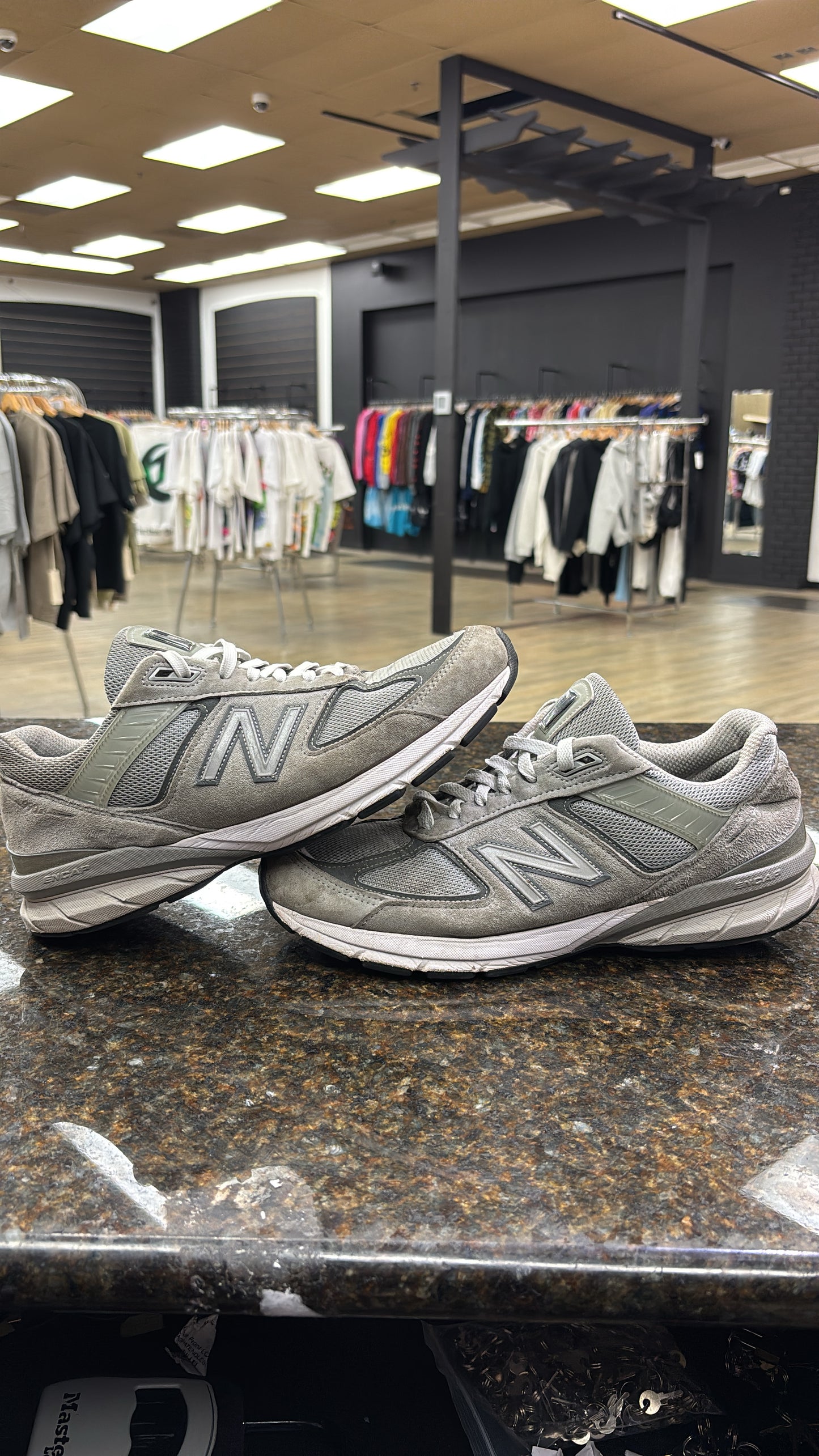 Grey New Balance 990 V5 USED NO BOX