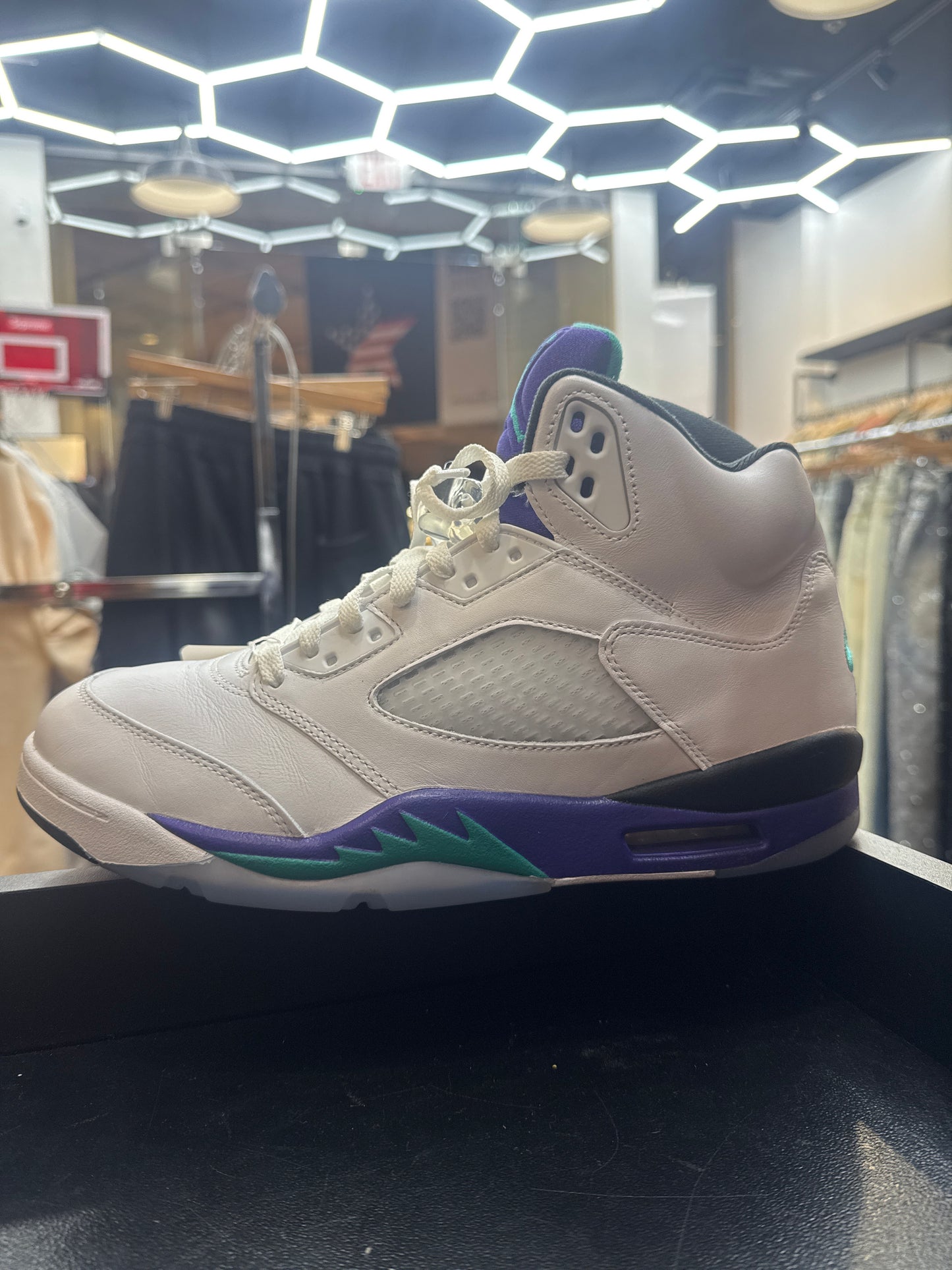 Jordan 5 “Grape” Used W Box