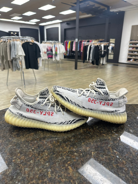 Adidas Yeezy Boost 350 V2 “ZEBRA” Used W No Box