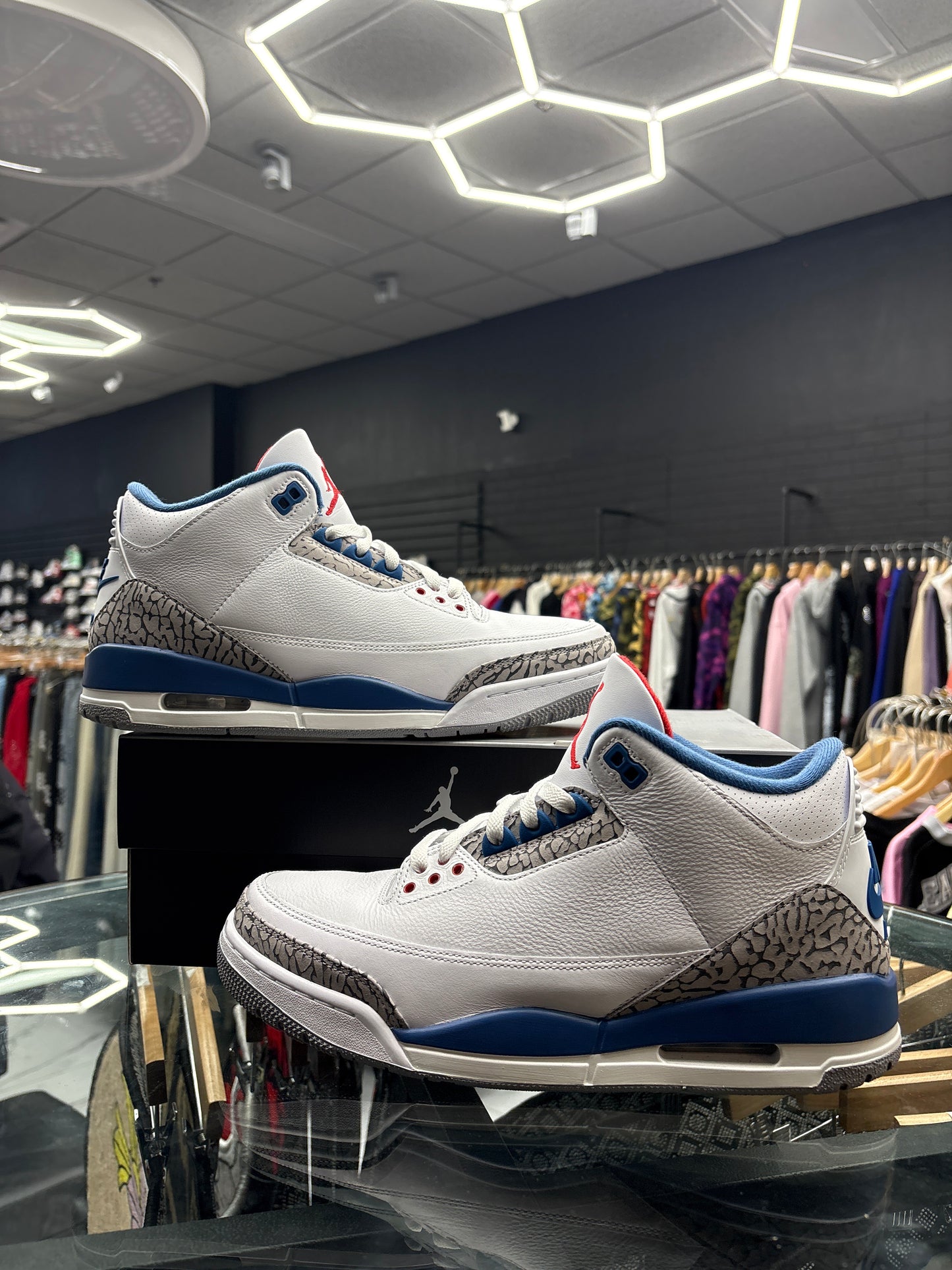 Jordan 3 True Blue USED WITH BOX