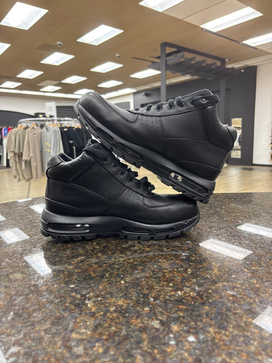 Nike boots used no box