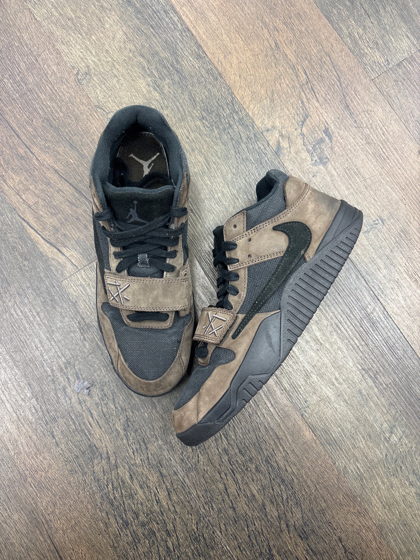 Nike x Travis Scott JumpMan Jack ‘Dark Mocha’ PRE-OWNED NO BOX
