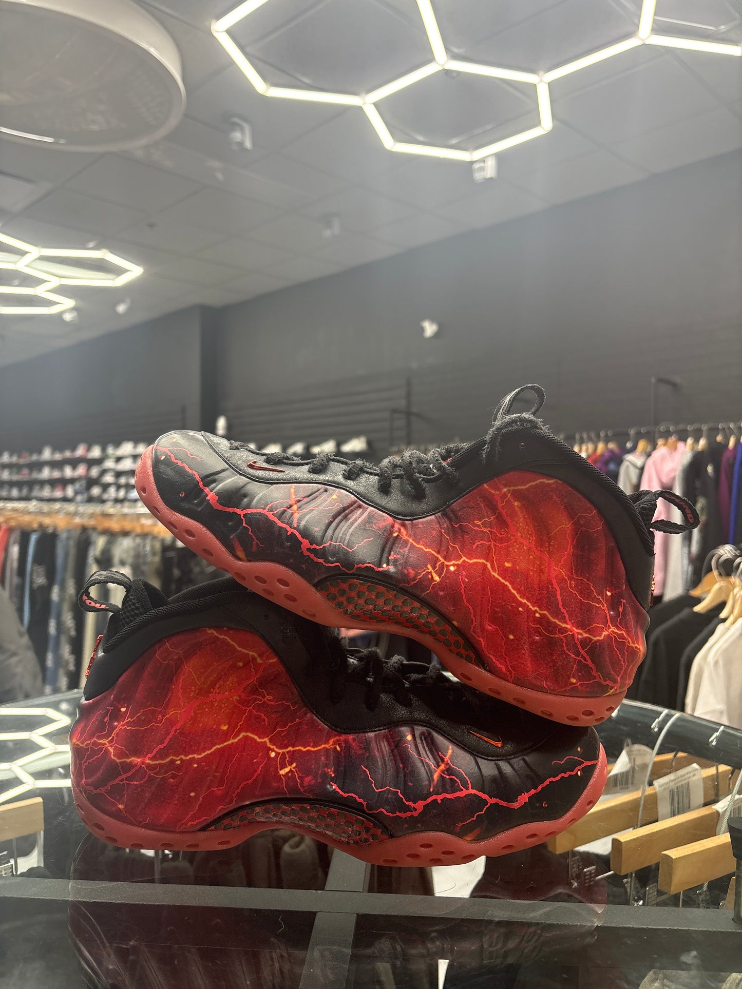 Nike Foamposite Stranger Things USED NO BOX