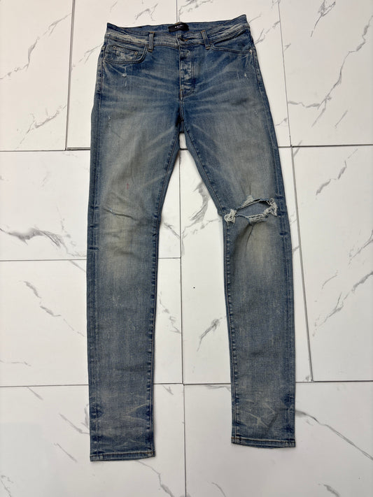 Amiri Left Knee Rip Blue Jeans USED