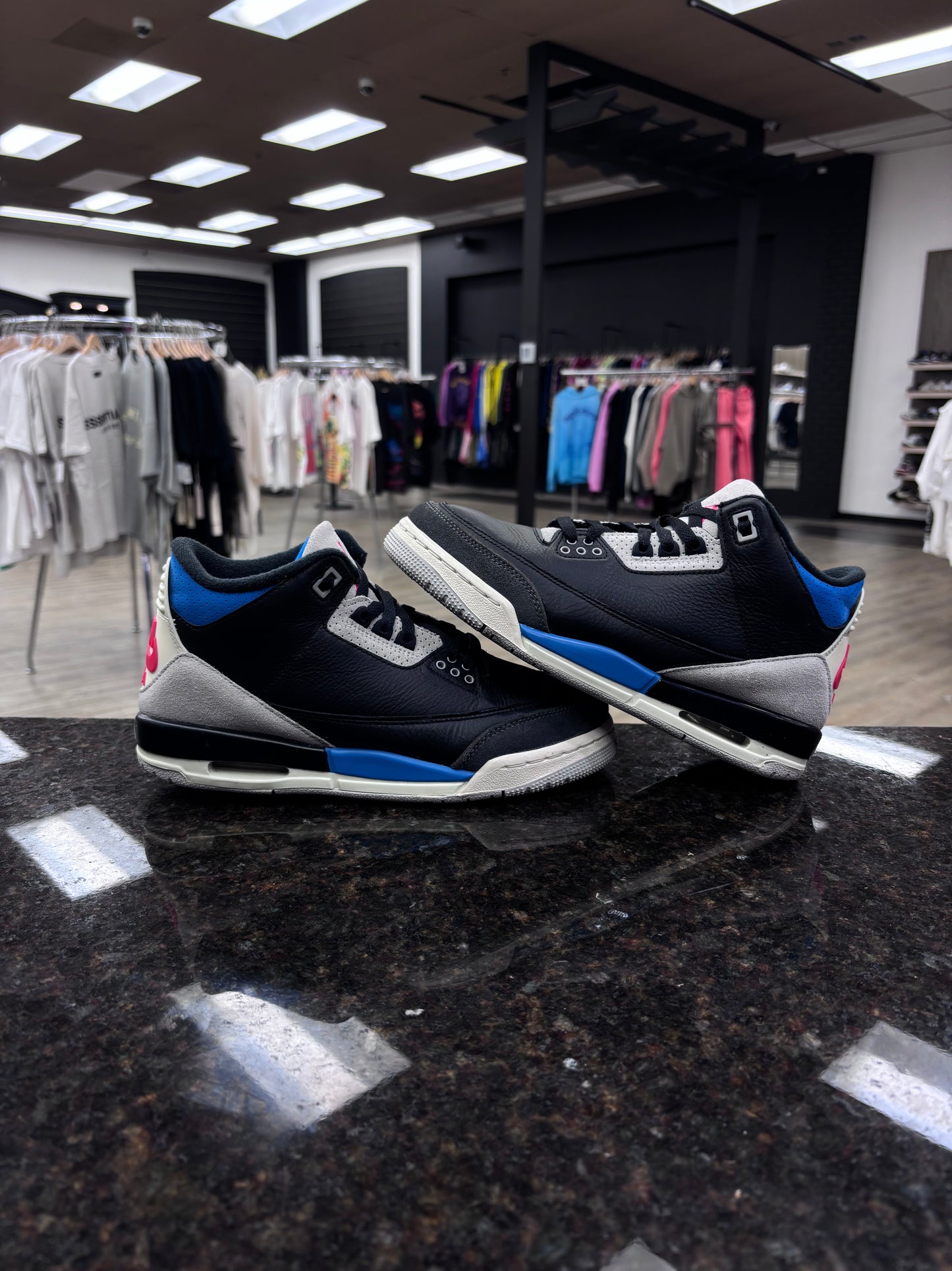 JORDAN 3 RARE AIR PRE-OWNED NO BOX