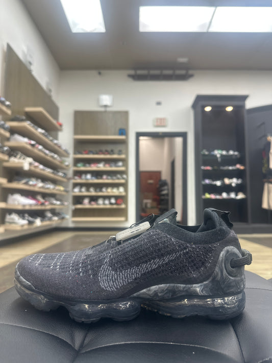 Nike Black Vapor Max Flyknit Used