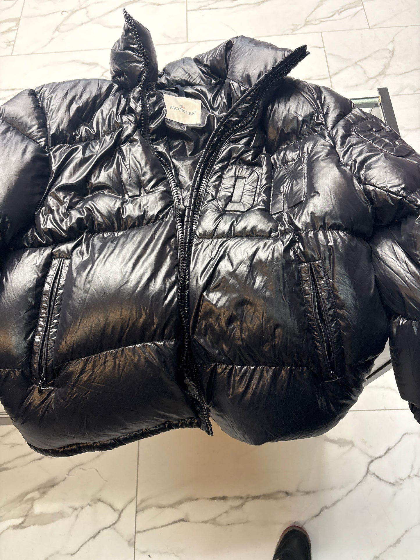 Moncler Puffer Pre-Owend