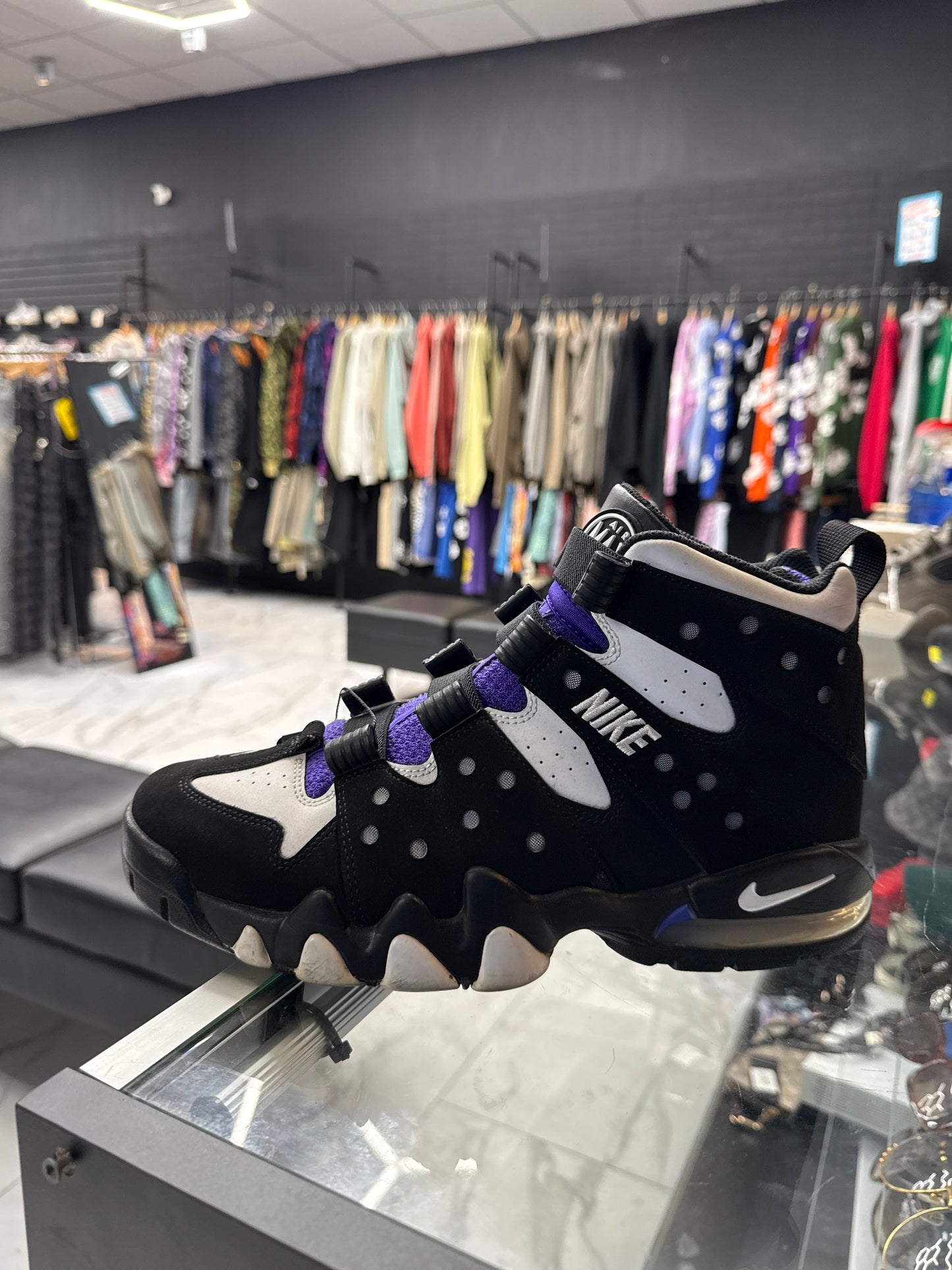 CB 94 Barkleys USED W BOX