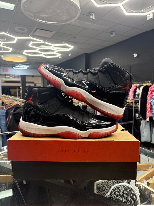 Jordan 11 Bred USED W BOX