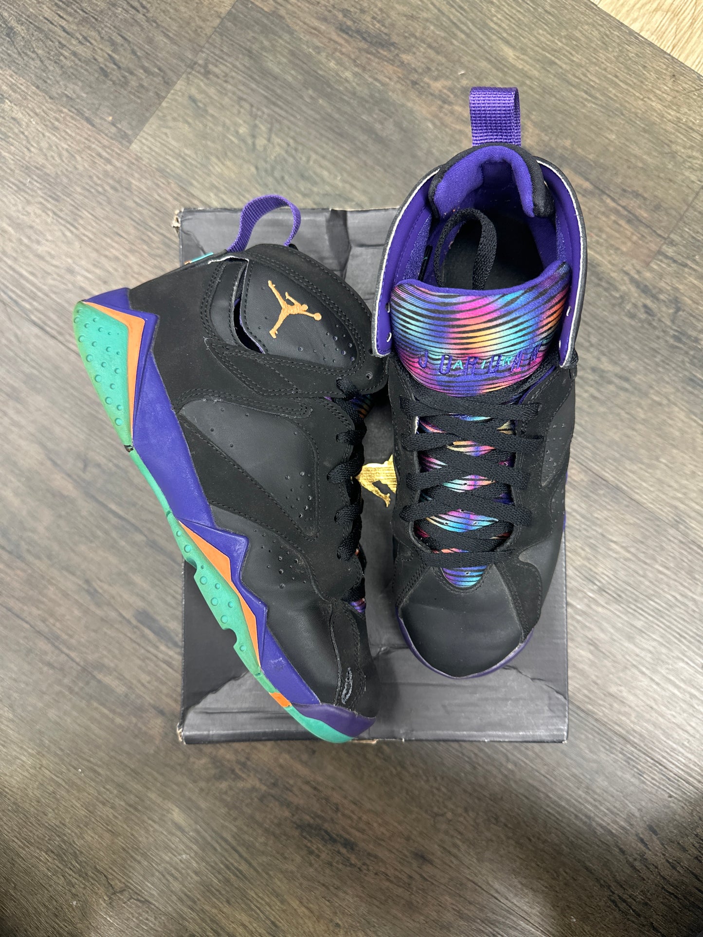 Jordan 7 Lola Bunny PRE-OWNED