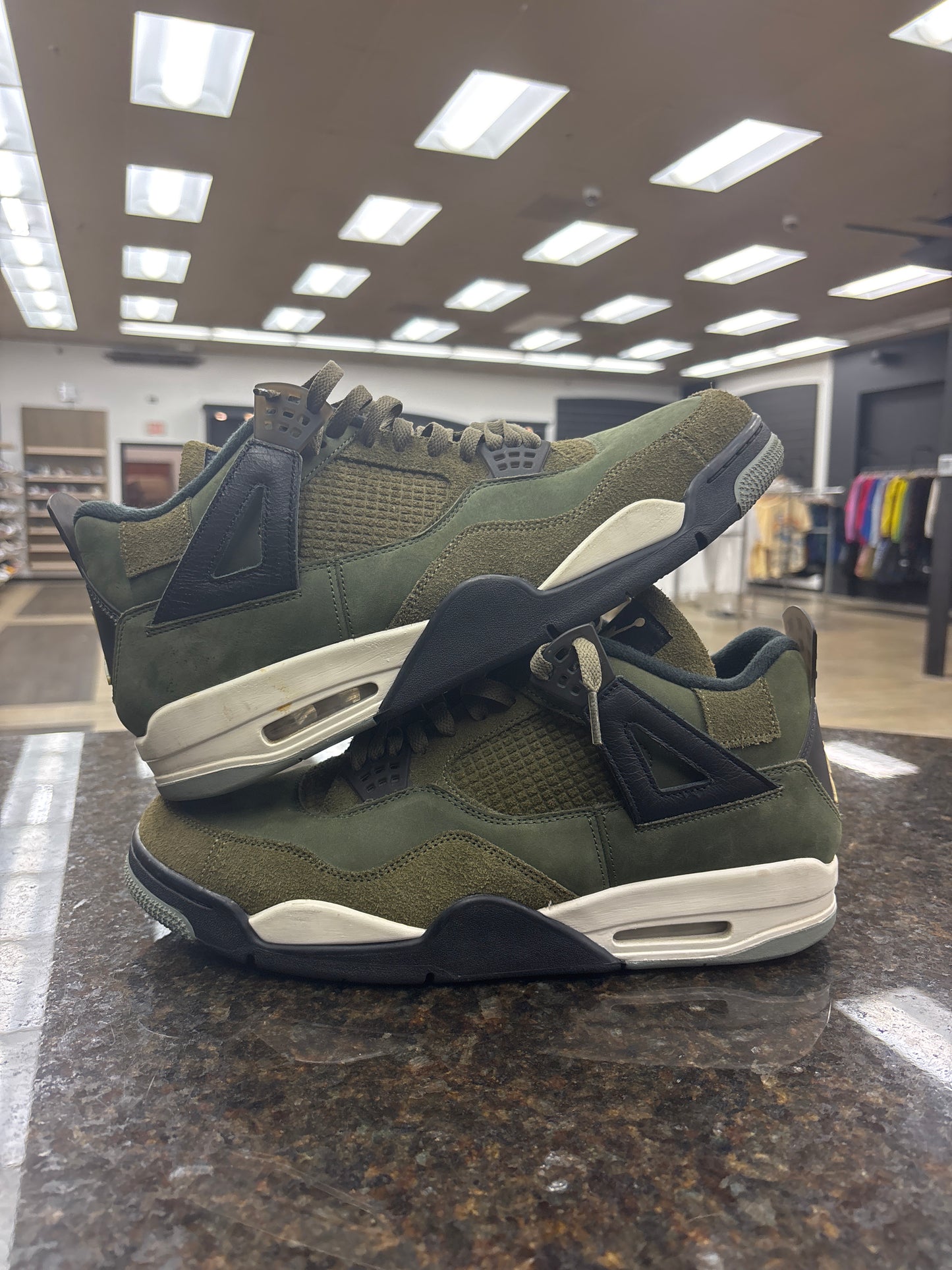 Jordan 4 crafty olive used no box