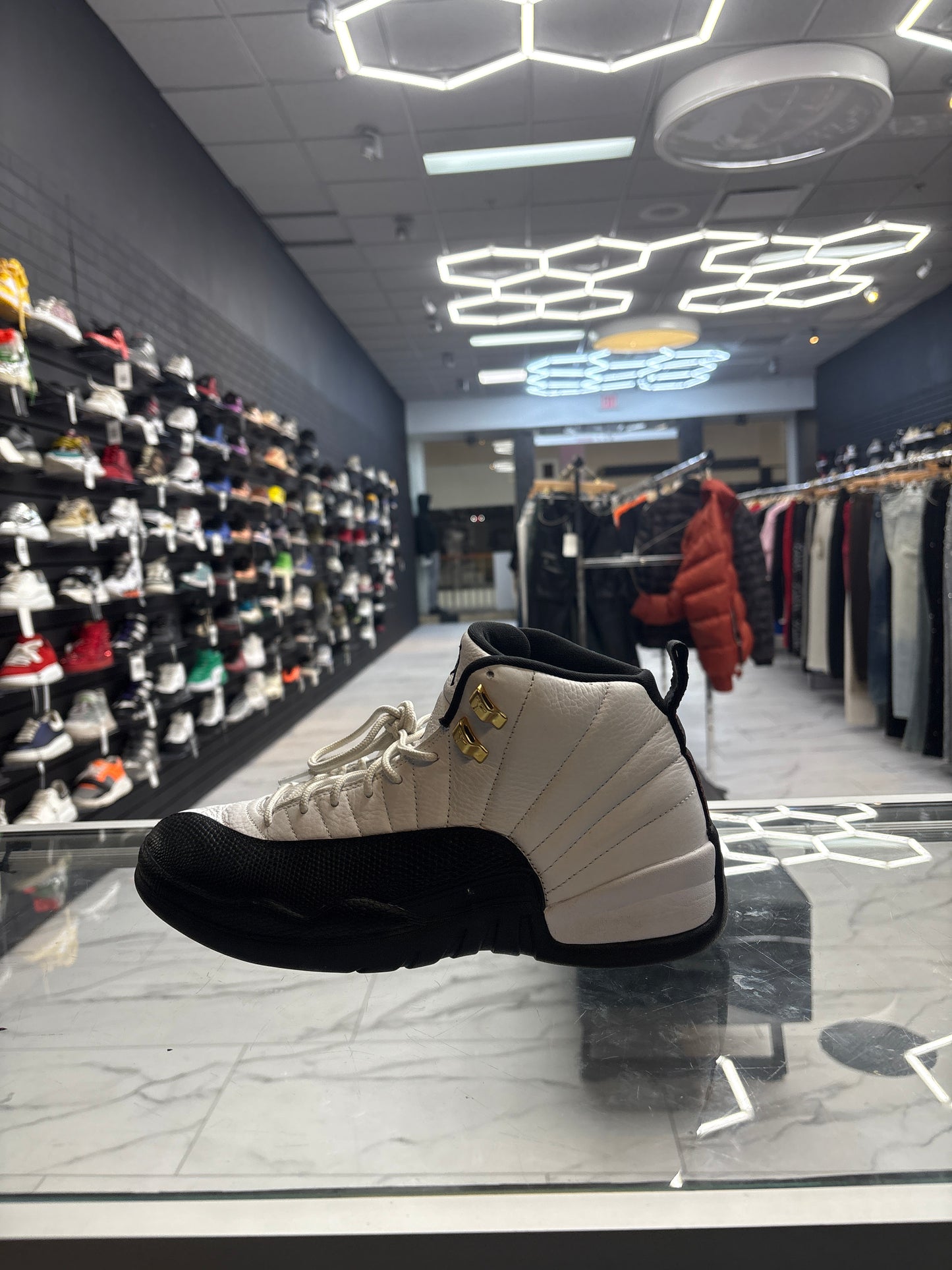 Jordan 12 ‘Taxis’ USED NO BOX