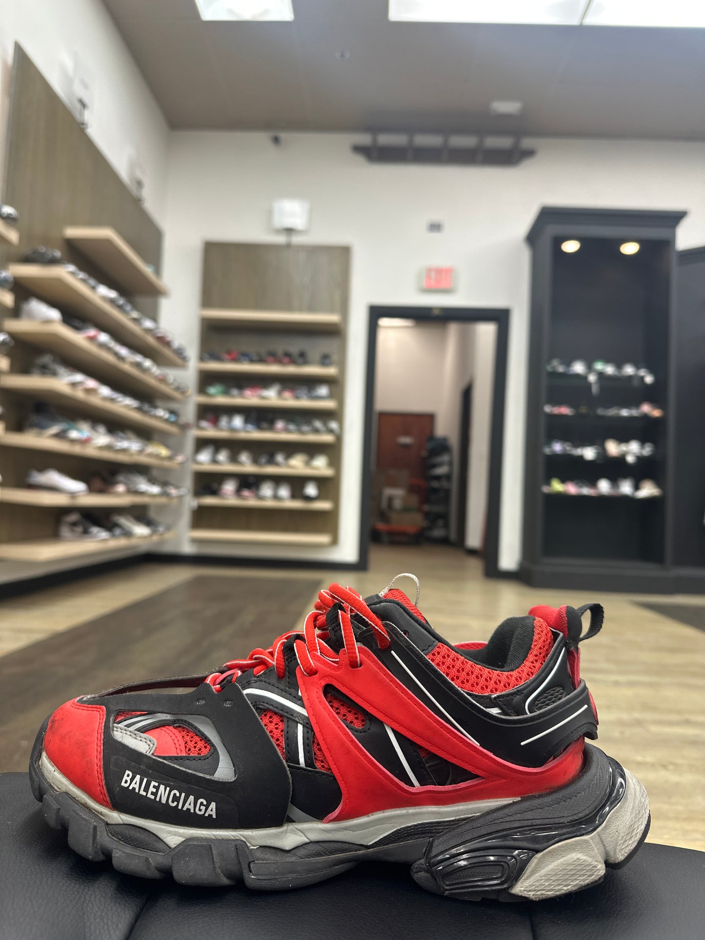 Balenciaga tracks used No box No insoles