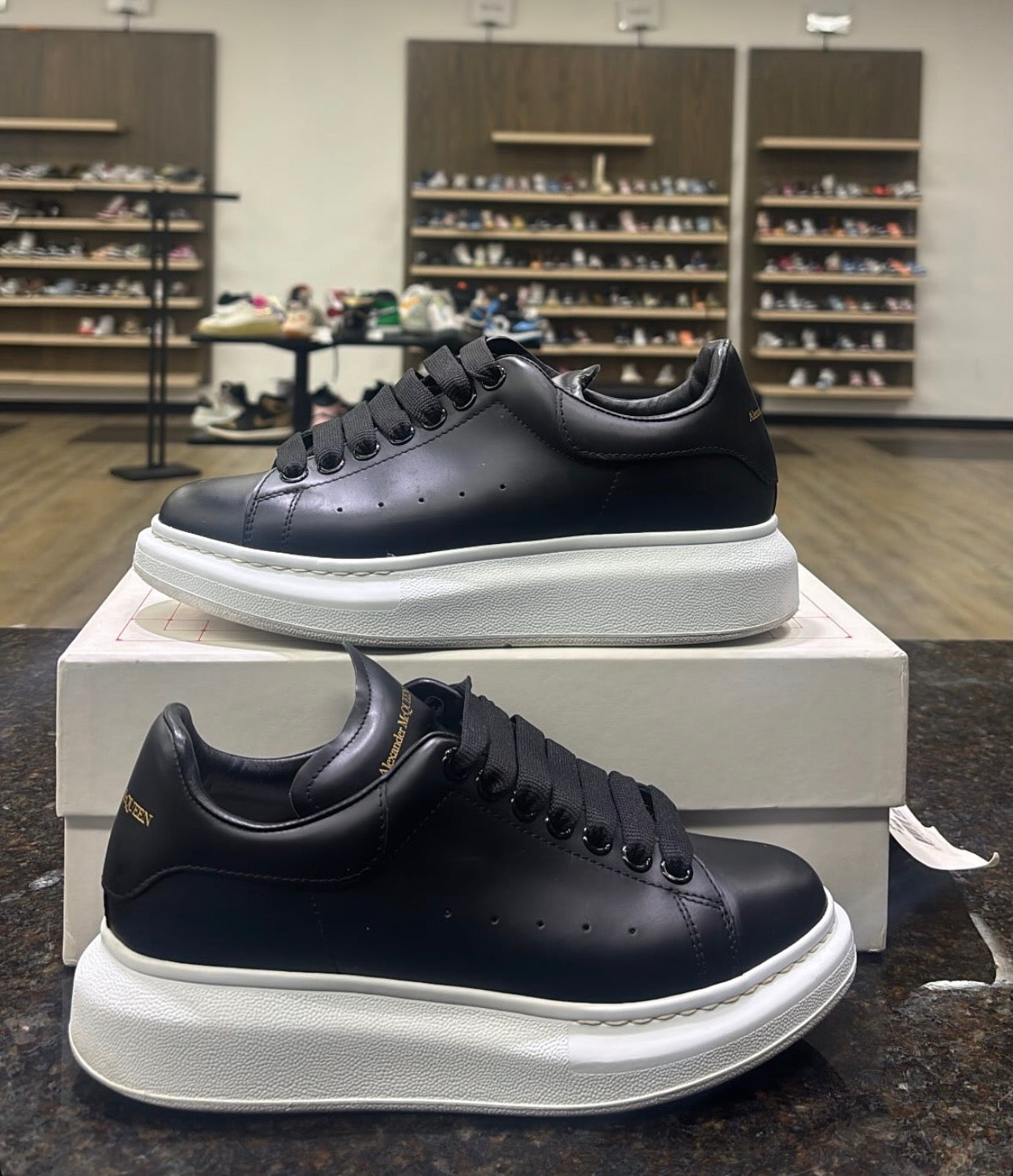 Alexander Mcqueen Black Used W Box