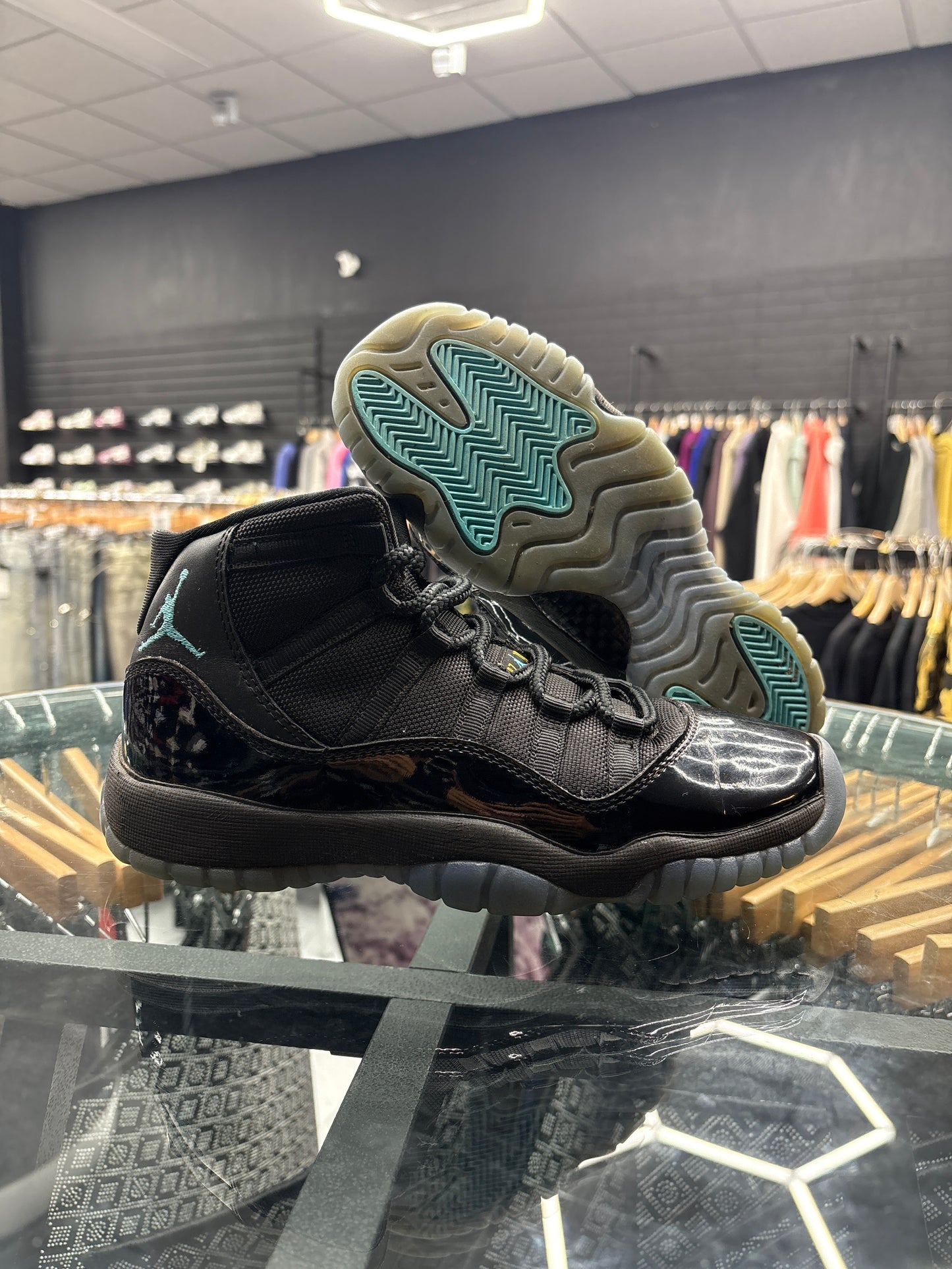 Jordan 11 ‘Gamma’ USED NO BOX