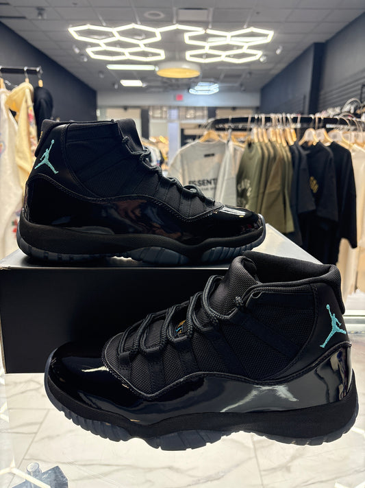 Jordan 11 Gamma USED W BOX