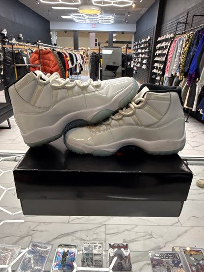 Jordan 11 Legend Blue USED W BOX