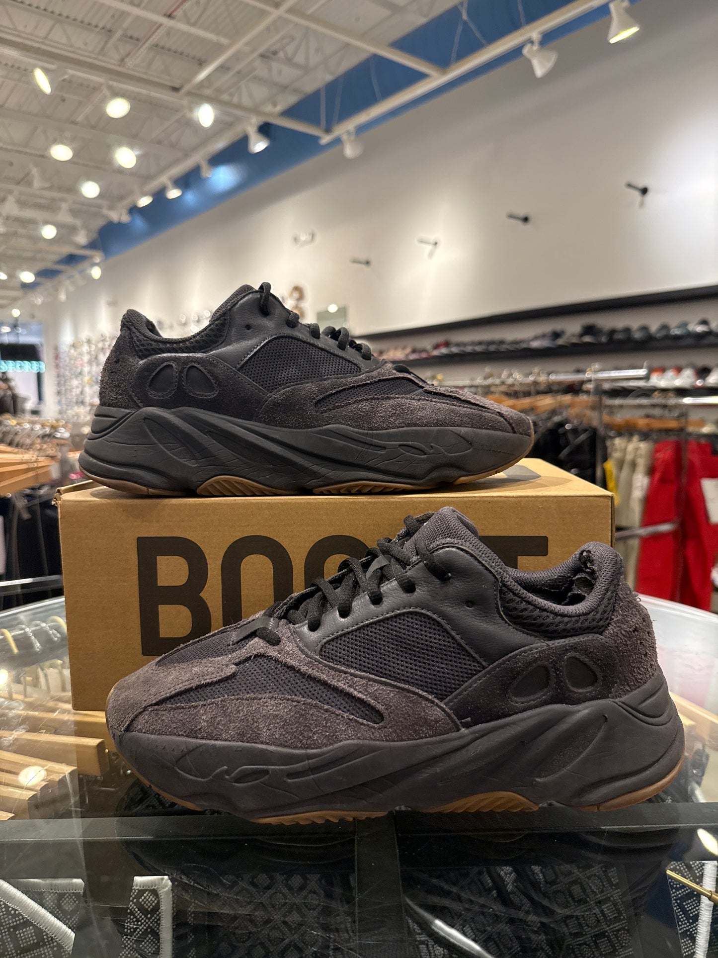 Yeezy 700 Utility Black USED W BOX (K)