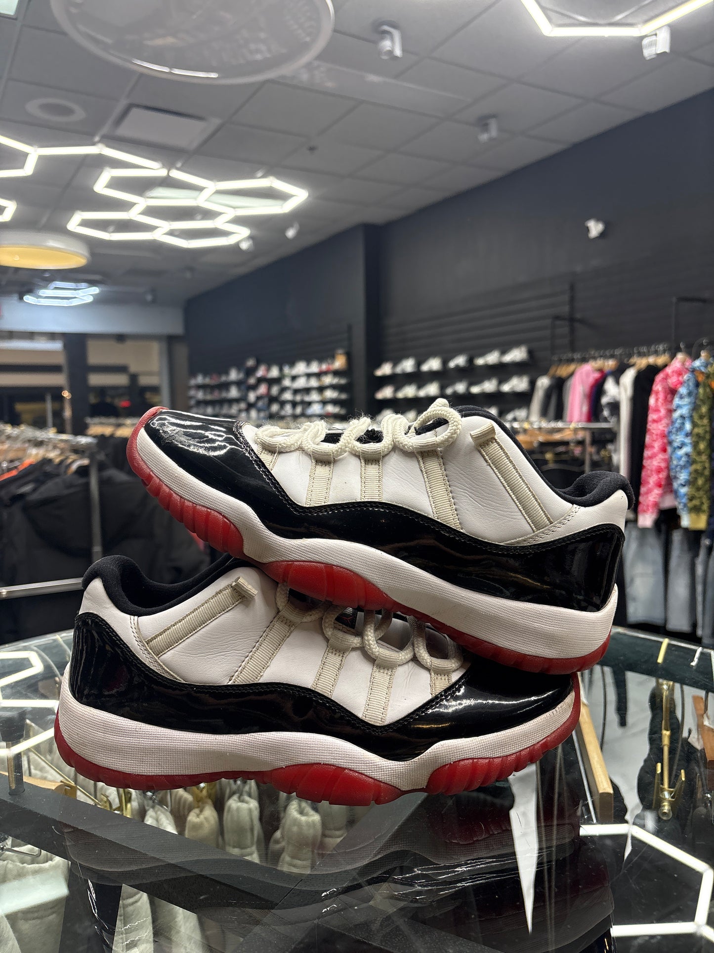 Jordan 11 Low “Concord Bred” USED NO BOX