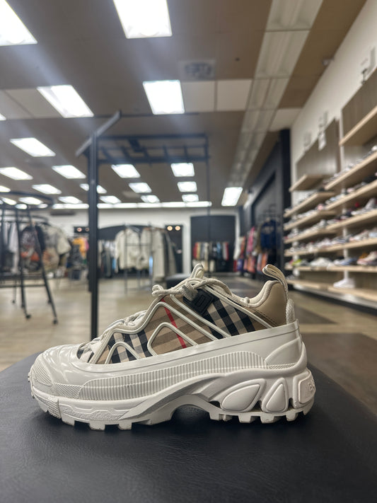 Burberry Arthur