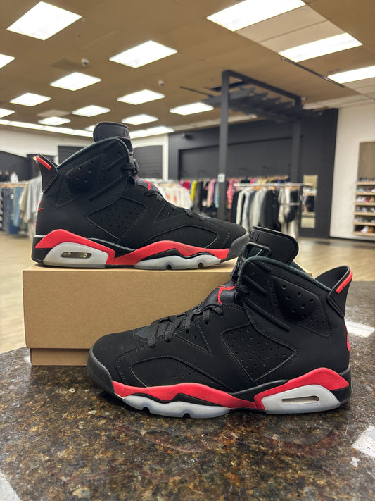 JORDAN 6 “INFRARED” PRE-OWNED