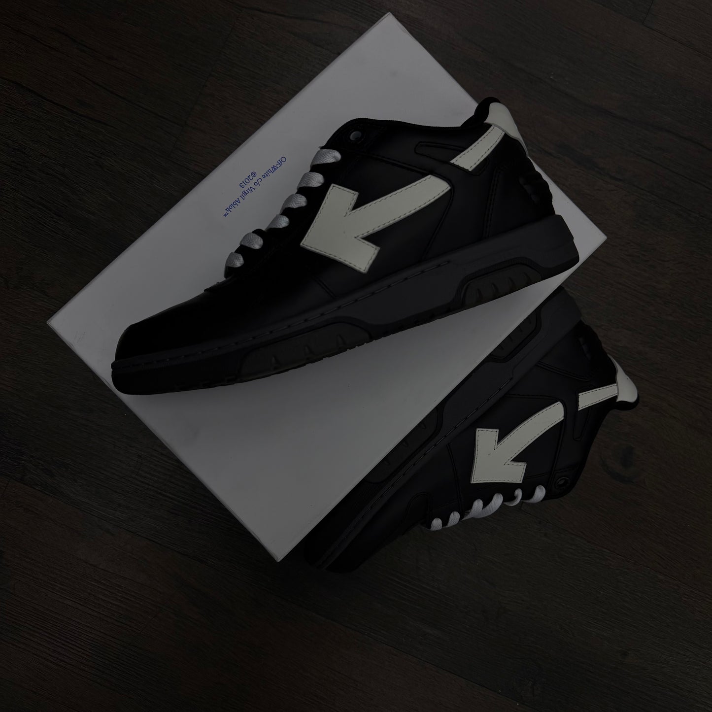 OFF-WHITE OUT OF THE OFFICE VNDS