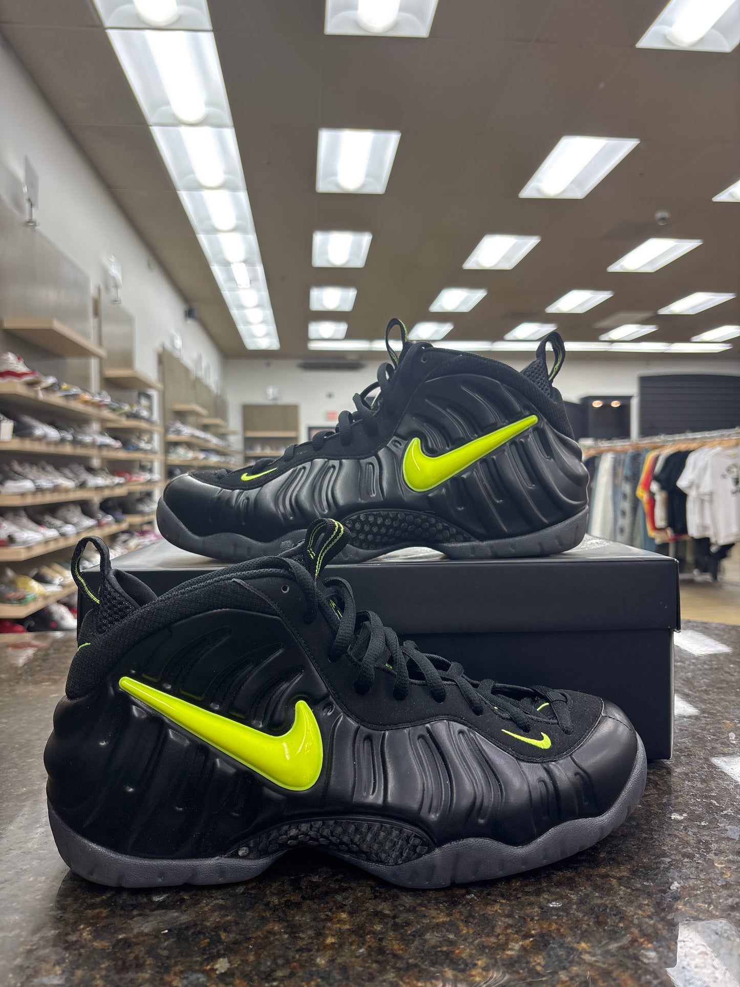 Nike Foamposite “Voltage” used with box