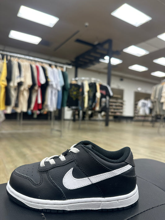 Nike Dunk Low Reverse Panda TD