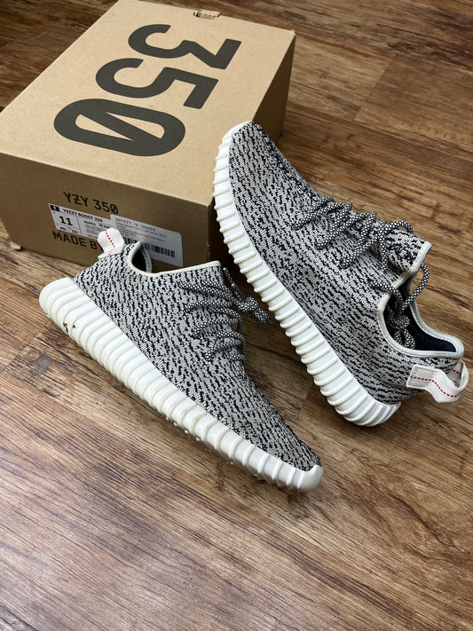 Yeezy 350 turtledove Used with box