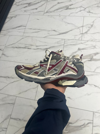 Balenciaga runner burgundy USED with no box