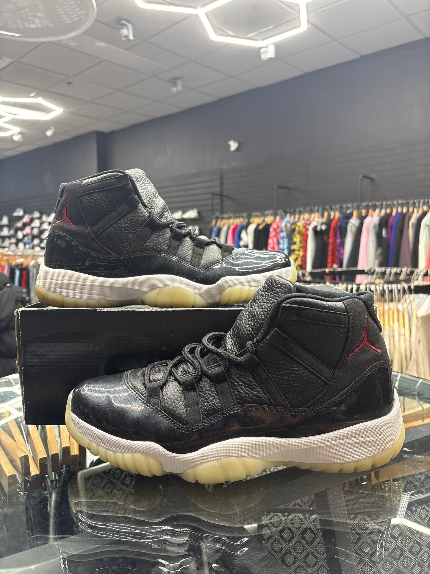Jordan 11 72-10 USED W BOX