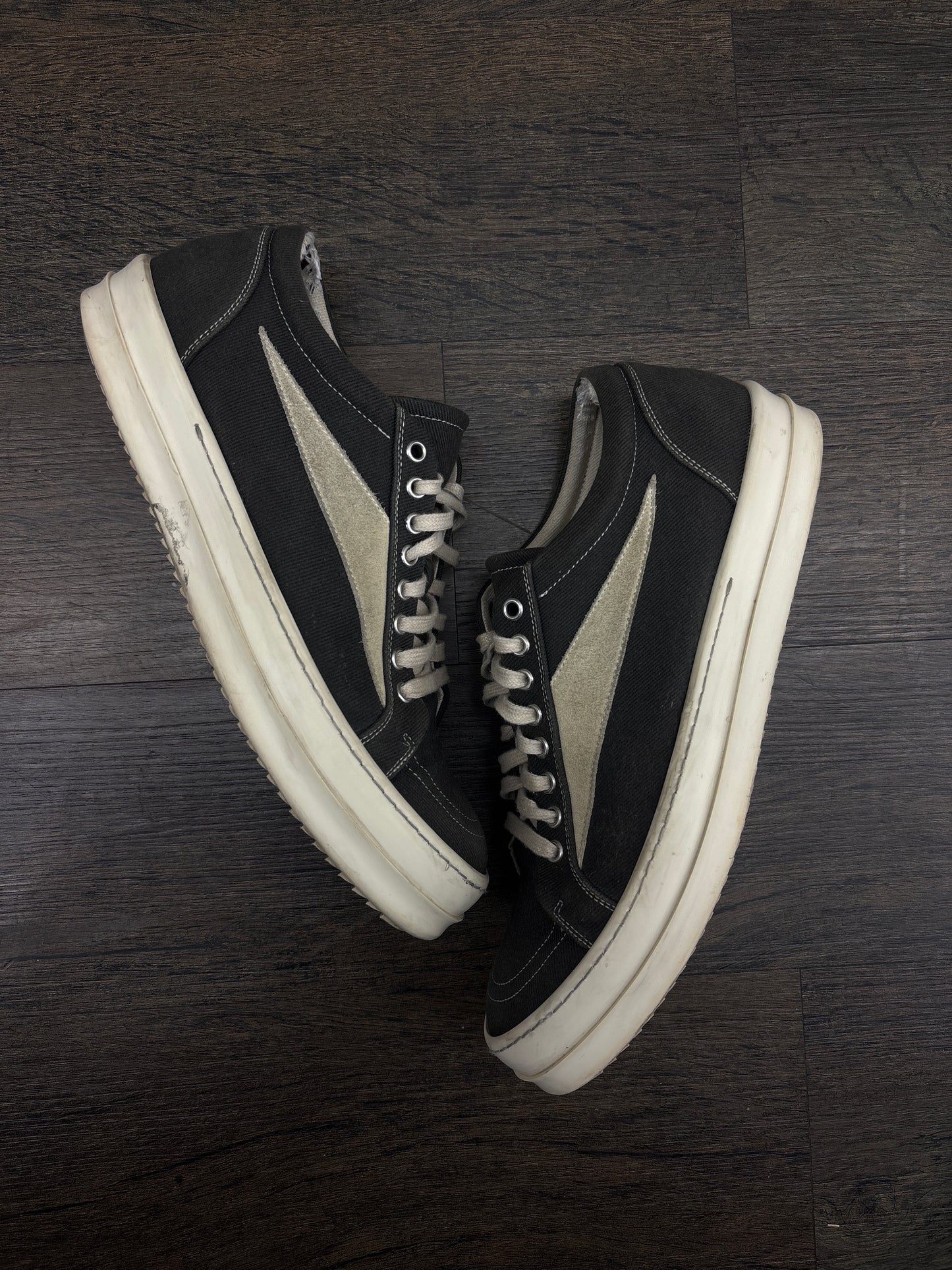 RICK OWEN HOLLYWOOD VINTAGE LOW ‘MOHOGANY MILK’ USED NO BOX