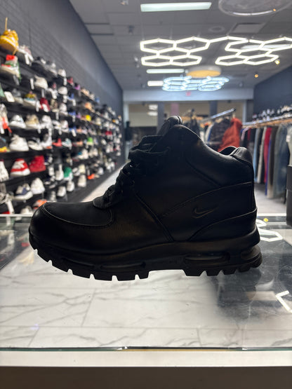 Nike Boots ‘Goadome’ USED NO BOX
