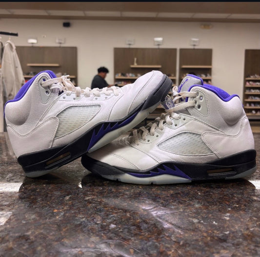 Grape pre-owned no box