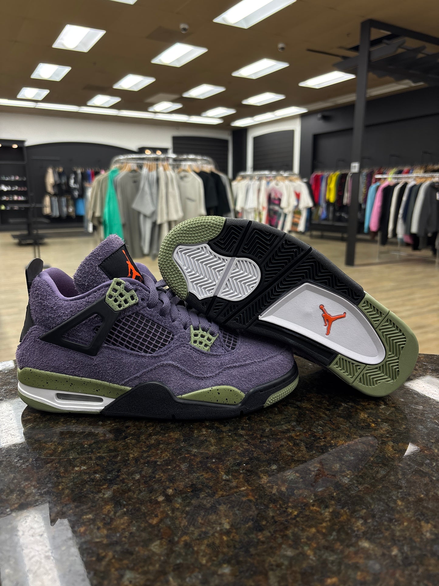 JORDAN 4 CANYON PURPLE NO BOX