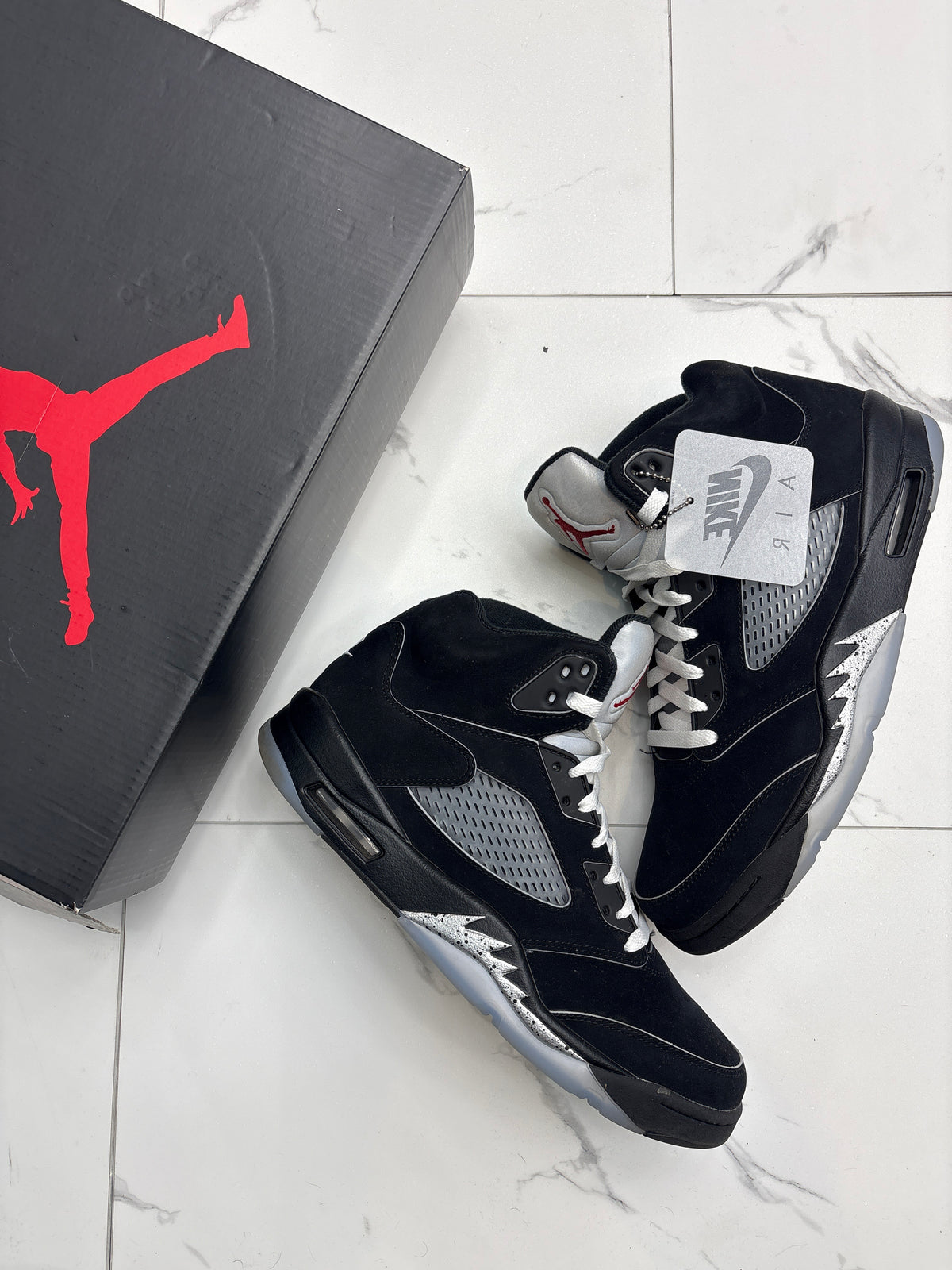 Jordan 5 ‘Black Metallic’ USED WITH BOX