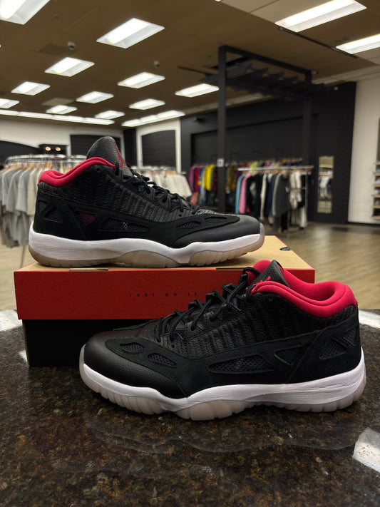 JORDAN 11 LOW BRED (2021) PRE-OWNED