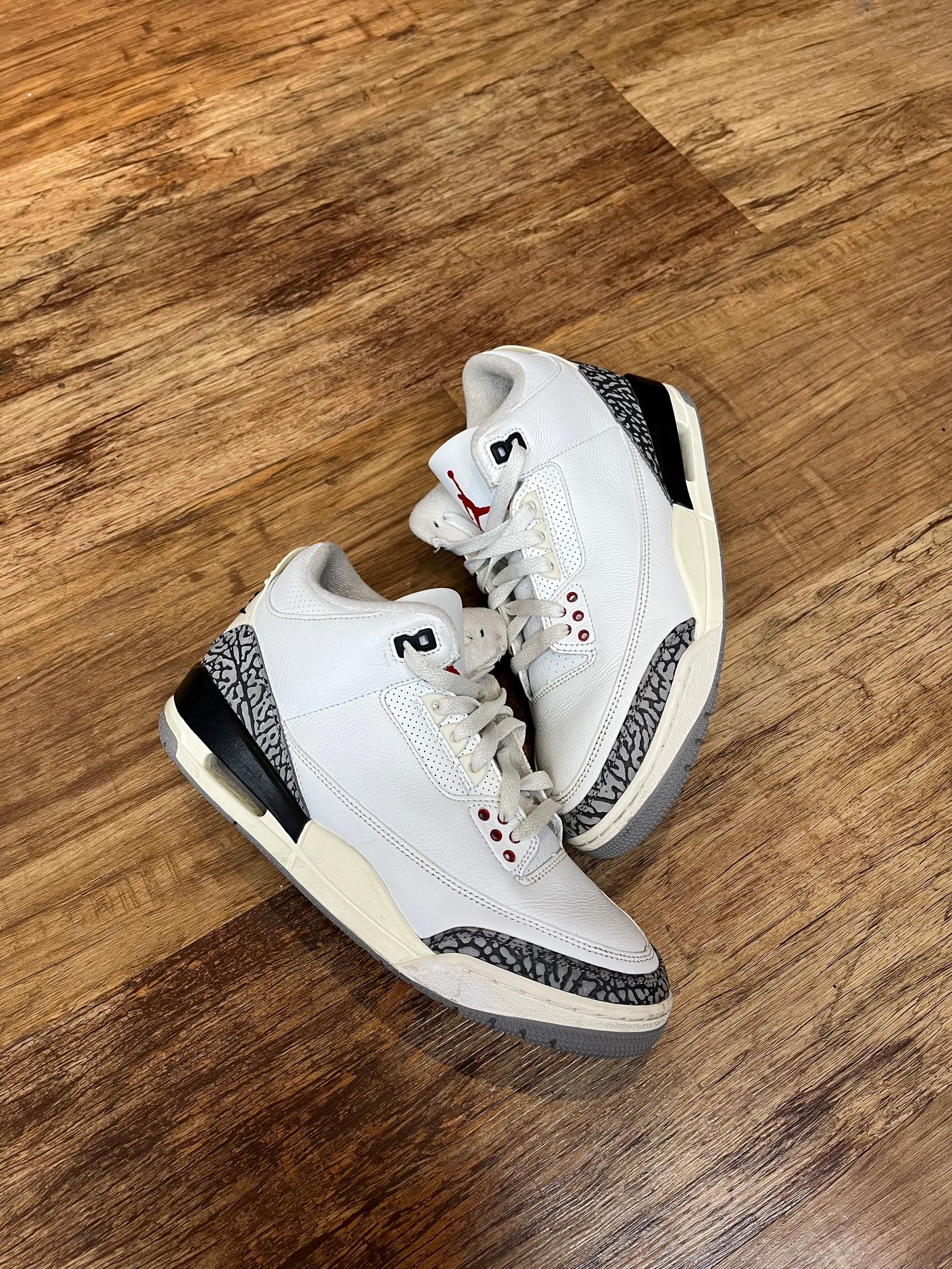 Jordan 3 white cement pre-owned